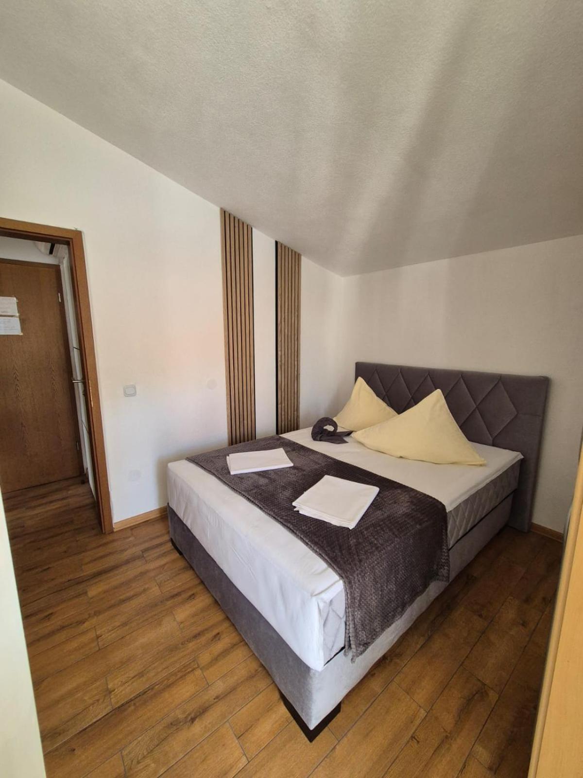 Vila Mateja Trogir Eksteriør billede