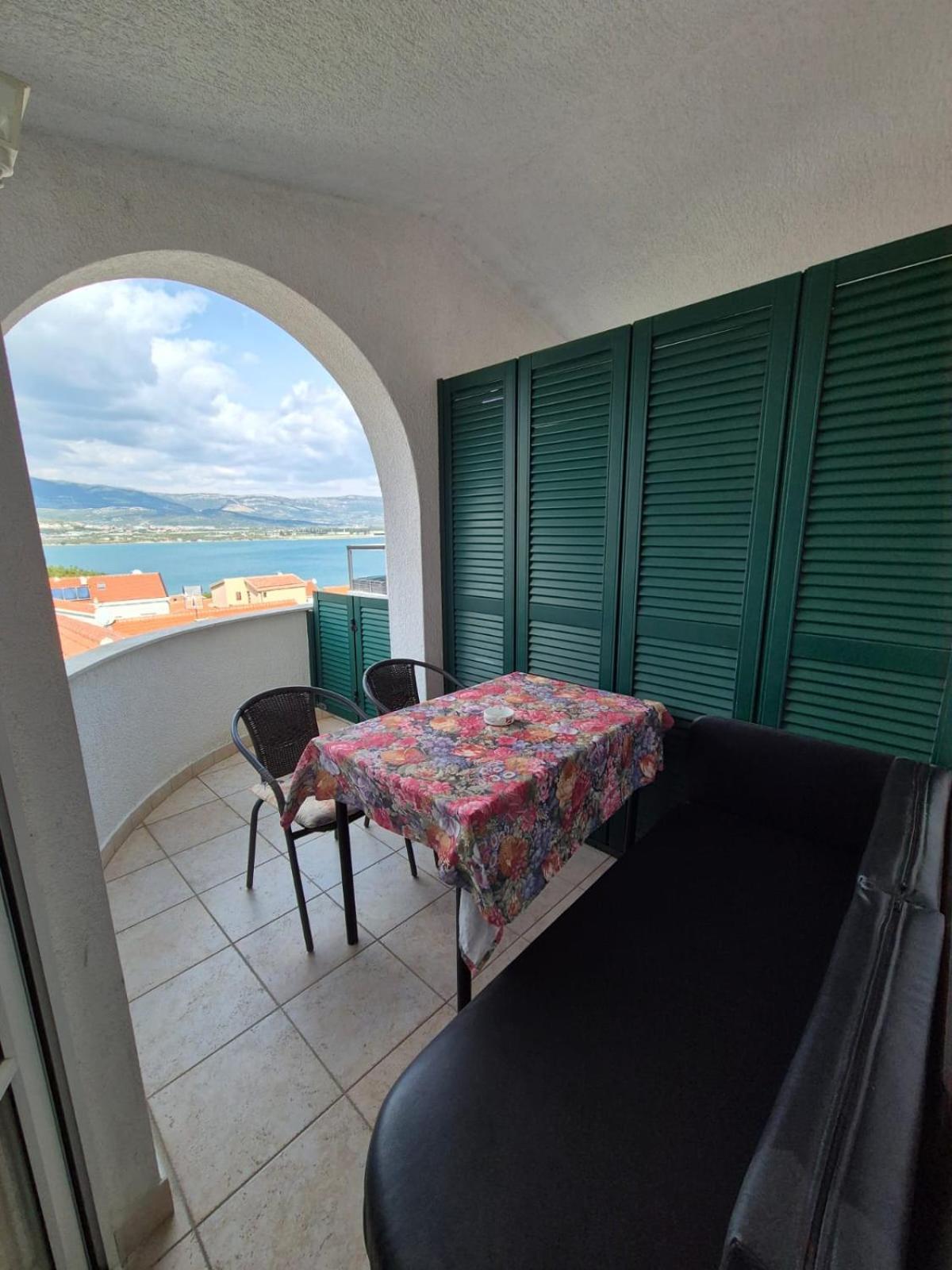 Vila Mateja Trogir Eksteriør billede