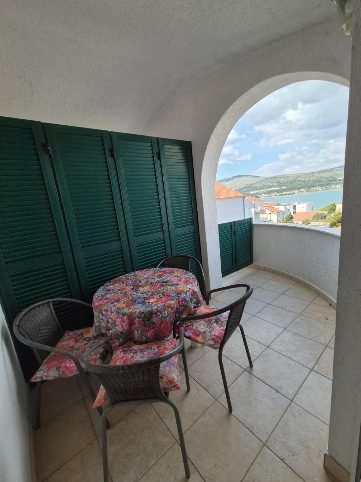 Vila Mateja Trogir Eksteriør billede